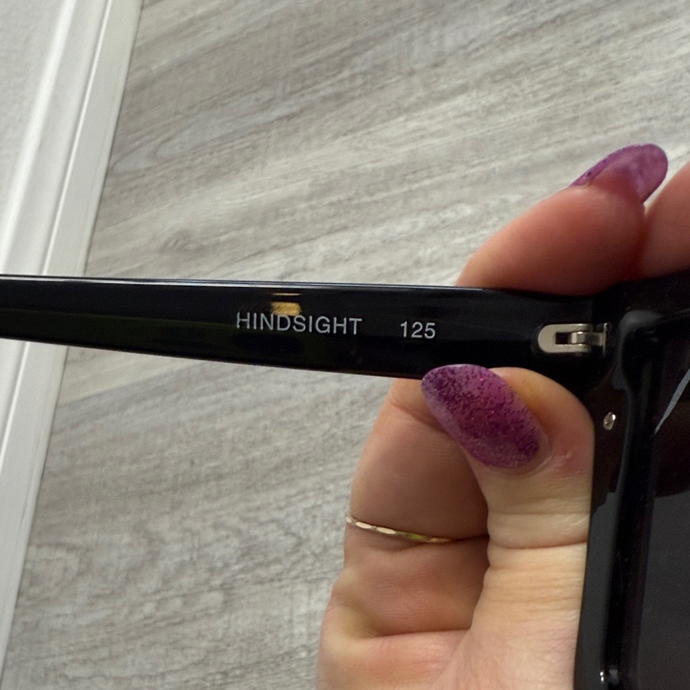Quay Australia Black Sunglasses - Picture 3 of 4